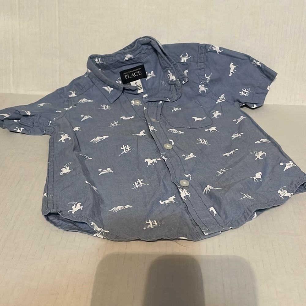 Children’s Place size 2T blue chambray button down shirt. LIKE NEW